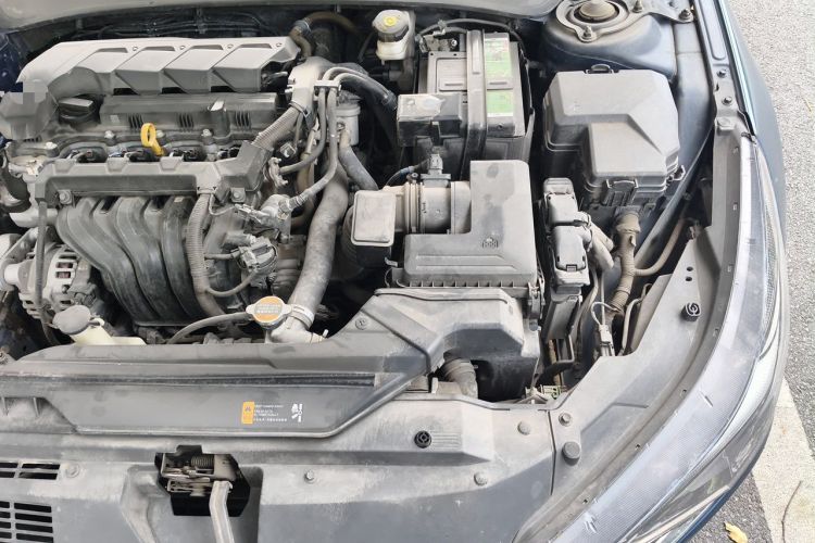Used Hyundai Elantra 2021 1.5L CVT LUX Prestige Edition Engine Bay Left