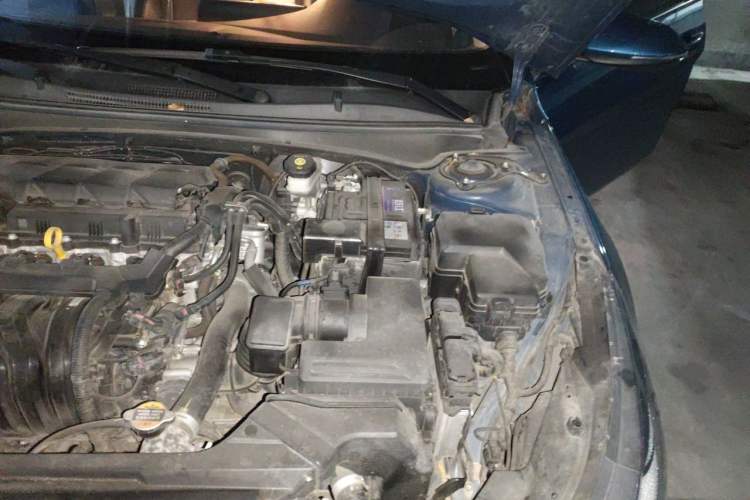 Used Hyundai Elantra 2021 1.5L CVT GLX Elite Edition Engine Bay Left