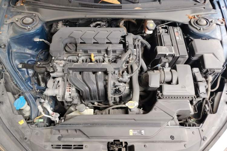 Used Hyundai Elantra 2021 1.5L CVT LUX Prestige Edition Engine Bay