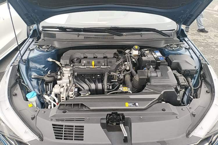 Used Hyundai Elantra 2021 1.5L CVT TOP Flagship Edition Engine Bay