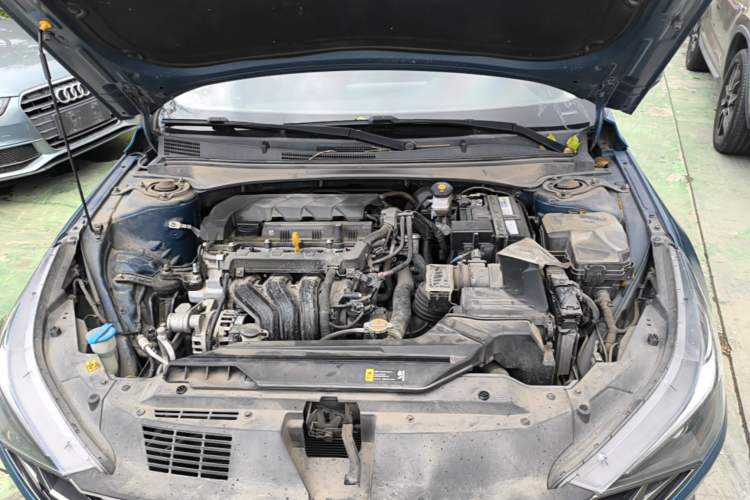 Used Hyundai Elantra 2021 1.5L CVT LUX Prestige Edition Engine Bay