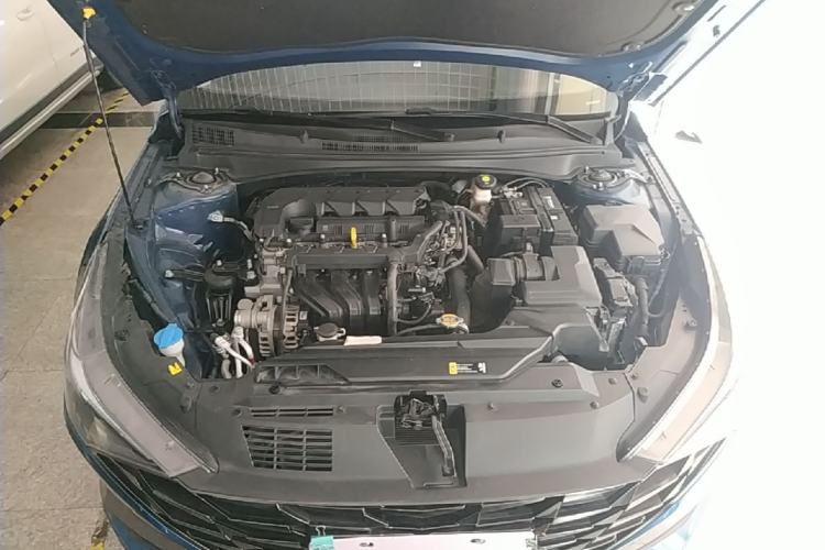 Used Hyundai Elantra 2021 1.5L CVT LUX Prestige Edition Engine Bay