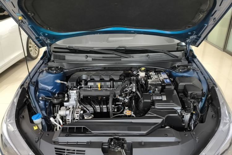 Used Hyundai Elantra 2021 1.5L CVT GLX Elite Edition Engine Bay