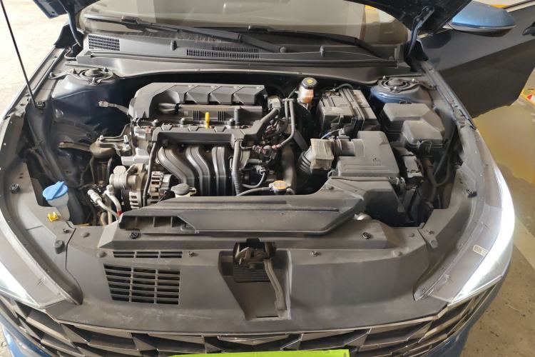 Used Hyundai Elantra 2021 1.5L CVT LUX Prestige Edition Engine Bay