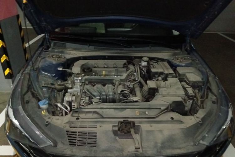 Used Hyundai Elantra 2021 1.5L CVT LUX Prestige Edition Engine Bay