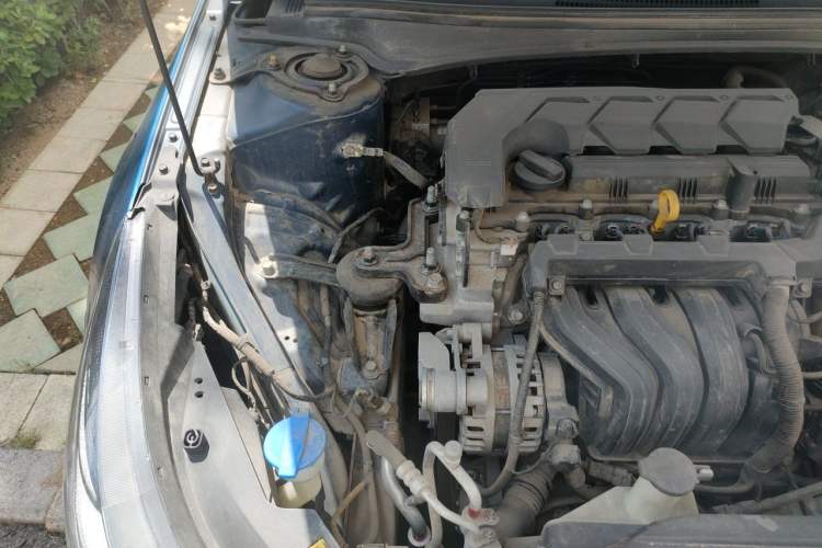 Used Hyundai Elantra 2021 1.5L CVT GLX Elite Edition Engine Bay Right