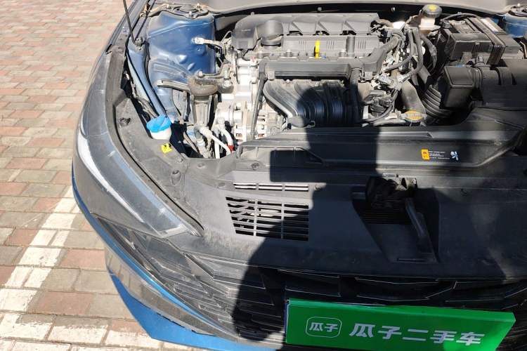 Used Hyundai Elantra 2021 1.5L CVT GLX Elite Edition Engine Bay Right