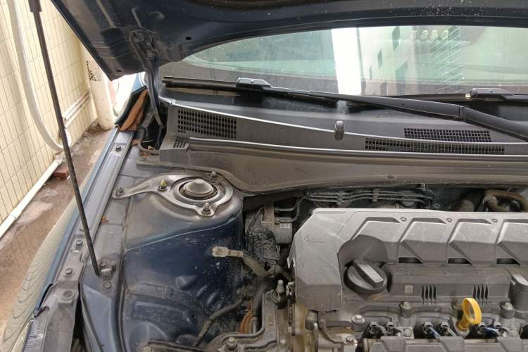 Used Hyundai Elantra 2021 1.5L CVT GLX Elite Edition Engine Bay Right