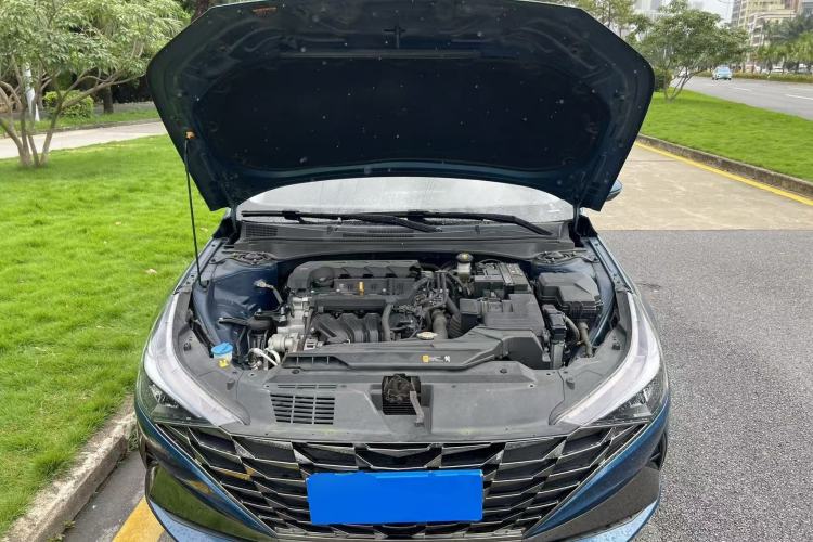 Used Hyundai Elantra 2021 1.5L CVT LUX Prestige Edition Engine Bay
