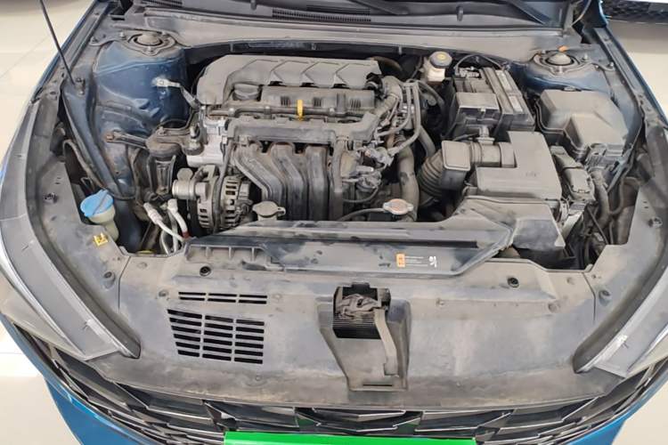 Used Hyundai Elantra 2021 1.5L CVT LUX Prestige Edition Engine Bay