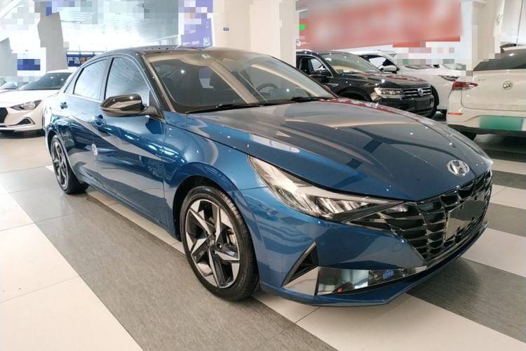Used Hyundai Elantra 2021 1.5L CVT LUX Prestige Edition Exterior 1