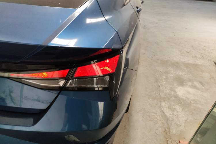 Used Hyundai Elantra 2021 1.5L CVT GLX Elite Edition Exterior 2