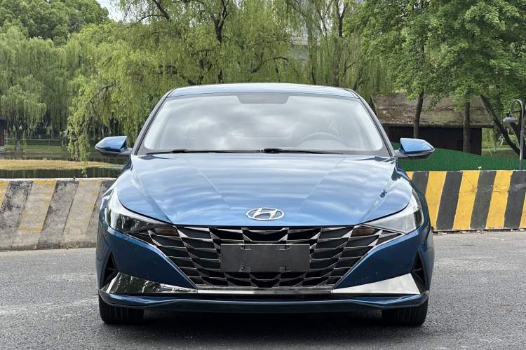 Used Hyundai Elantra 2021 1.5L CVT GLX Elite Edition Exterior 2