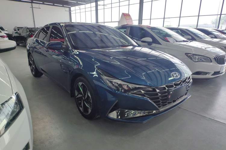Used Hyundai Elantra 2021 1.5L CVT LUX Prestige Edition Exterior 2