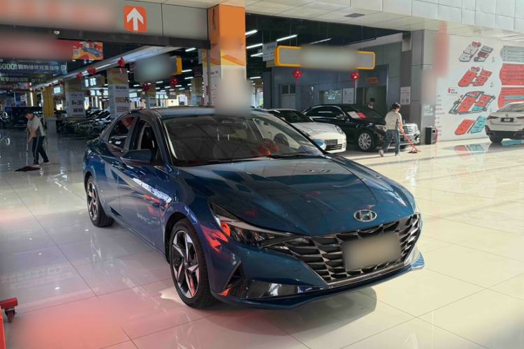 Used Hyundai Elantra 2021 1.5L CVT LUX Prestige Edition Exterior 2