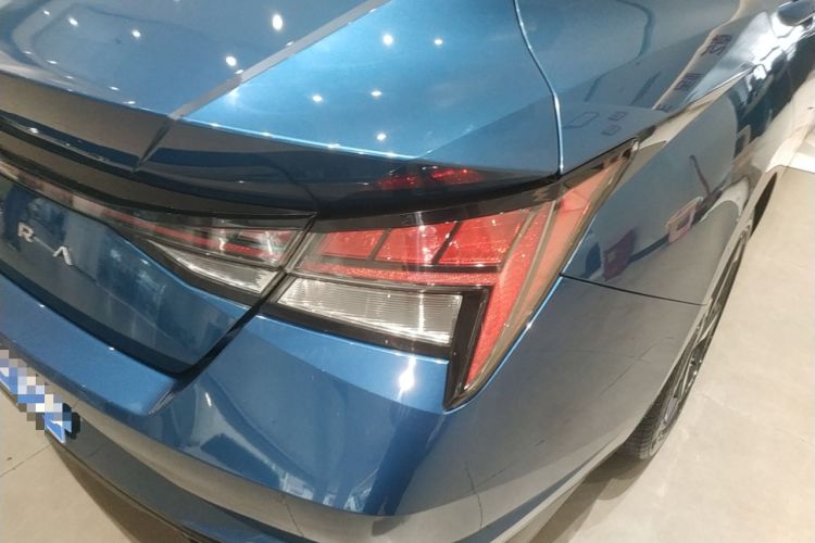 Used Hyundai Elantra 2021 1.5L CVT LUX Prestige Edition Exterior 3
