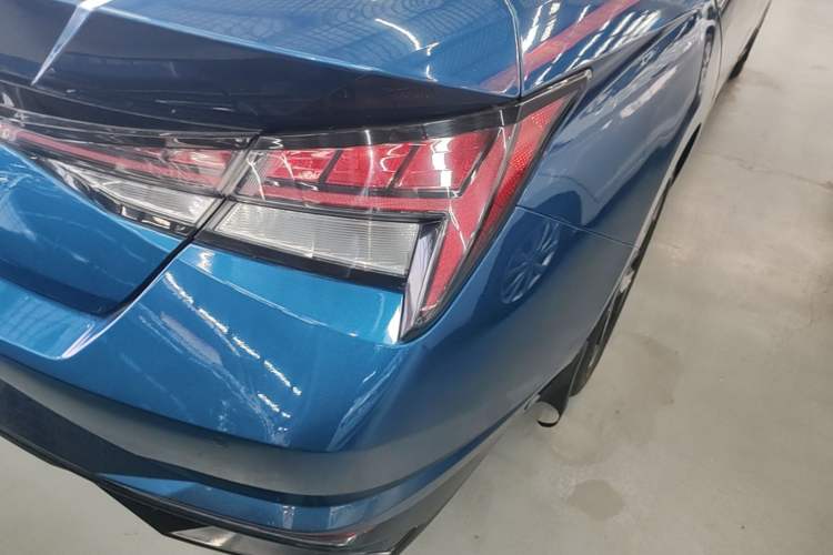 Used Hyundai Elantra 2021 1.5L CVT LUX Prestige Edition Exterior 3