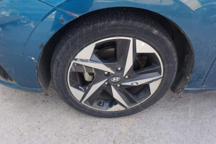 Used Hyundai Elantra 2021 1.5L CVT GLX Elite Edition Exterior 4