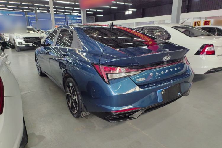 Used Hyundai Elantra 2021 1.5L CVT LUX Prestige Edition Exterior 5