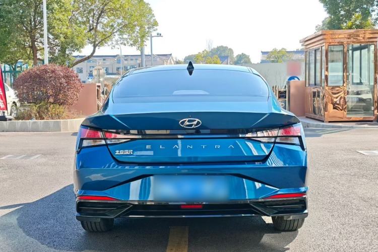 Used Hyundai Elantra 2021 1.5L CVT GLX Elite Edition Exterior 5