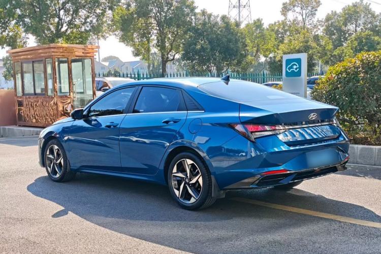 Used Hyundai Elantra 2021 1.5L CVT GLX Elite Edition Exterior 6