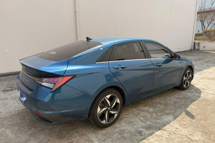 Used Hyundai Elantra 2021 1.5L CVT LUX Prestige Edition Exterior 7