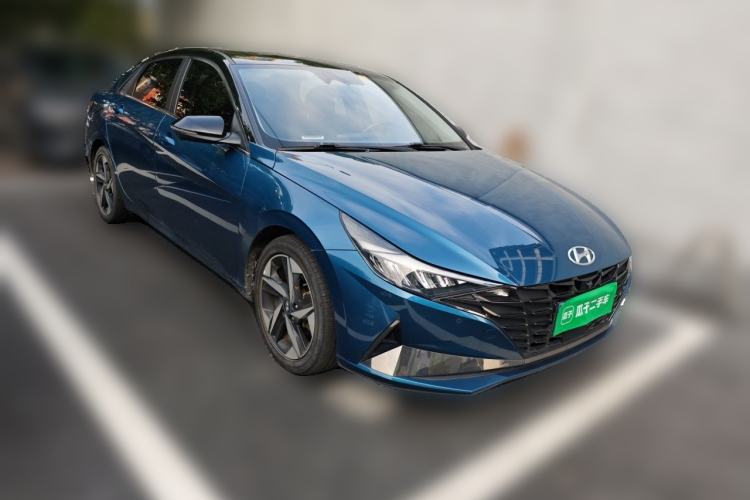 Used Hyundai Elantra 2021 1.5L CVT TOP Flagship Edition Front Right 45 Deg