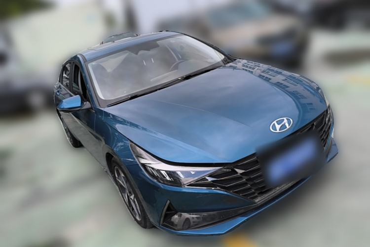Used Hyundai Elantra 2021 1.5L CVT LUX Prestige Edition Front Right 45 Deg