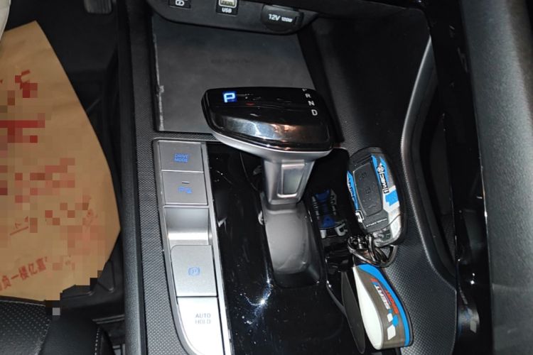 Used Hyundai Elantra 2021 1.5L CVT LUX Prestige Edition Gear Lever