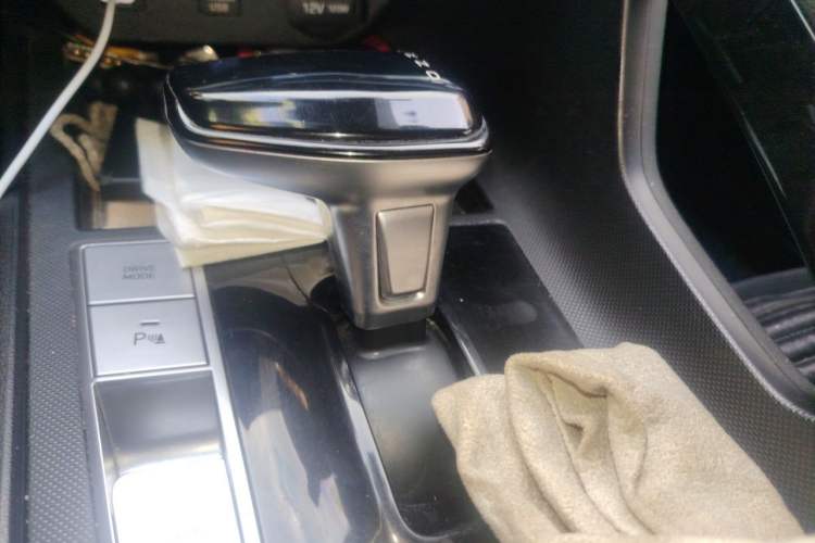 Used Hyundai Elantra 2021 1.5L CVT LUX Prestige Edition Gear Lever