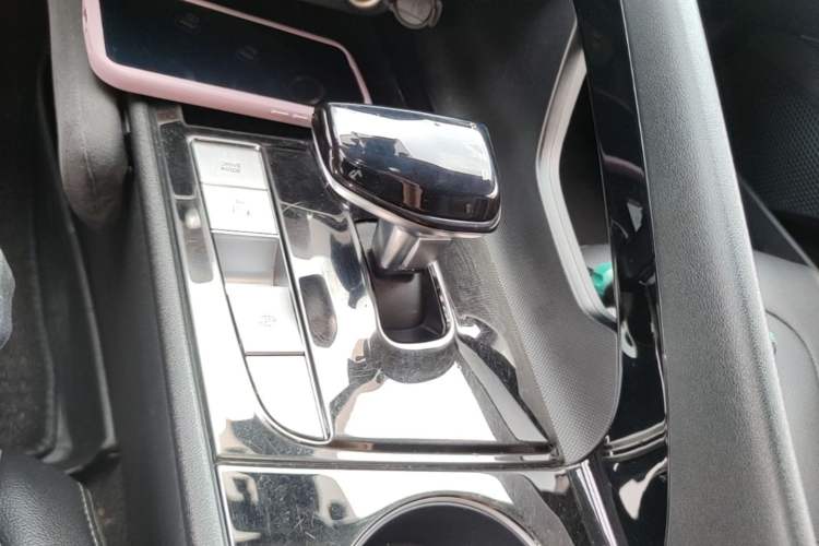 Used Hyundai Elantra 2021 1.5L CVT LUX Prestige Edition Gear Lever