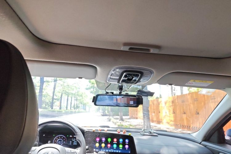 Used Hyundai Elantra 2021 1.5L CVT GLX Elite Edition Headliner