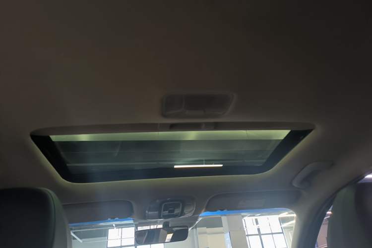 Used Hyundai Elantra 2021 1.5L CVT GLX Elite Edition Headliner