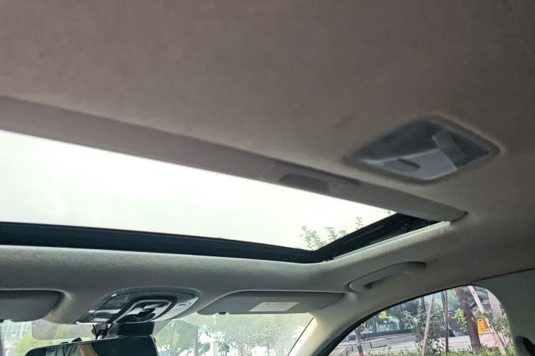 Used Hyundai Elantra 2021 1.5L CVT LUX Prestige Edition Headliner