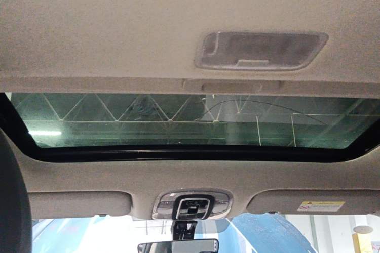 Used Hyundai Elantra 2021 1.5L CVT GLX Elite Edition Headliner