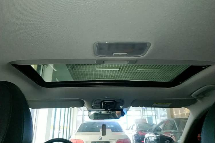 Used Hyundai Elantra 2021 1.5L CVT LUX Prestige Edition Headliner
