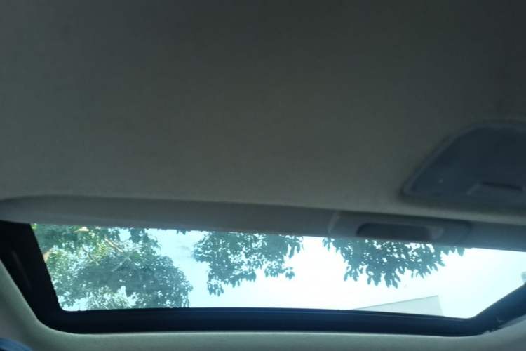 Used Hyundai Elantra 2021 1.5L CVT GLX Elite Edition Headliner