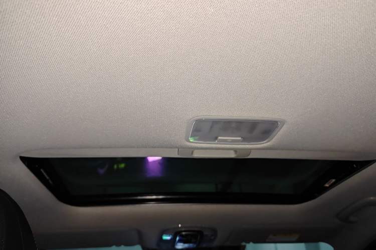 Used Hyundai Elantra 2021 1.5L CVT LUX Prestige Edition Headliner