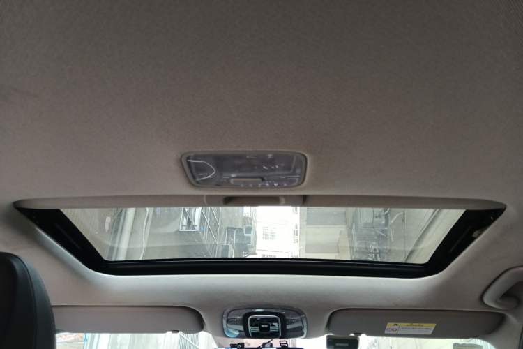 Used Hyundai Elantra 2021 1.5L CVT GLX Elite Edition Headliner