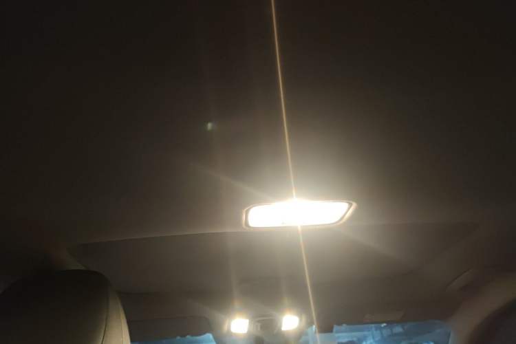Used Hyundai Elantra 2021 1.5L CVT GLX Elite Edition Headliner
