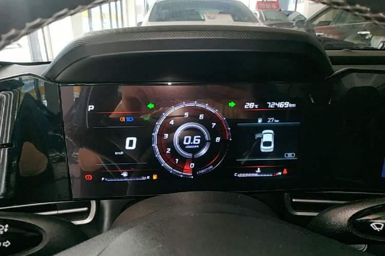 Used Hyundai Elantra 2021 1.5L CVT LUX Prestige Edition Instrument Cluster