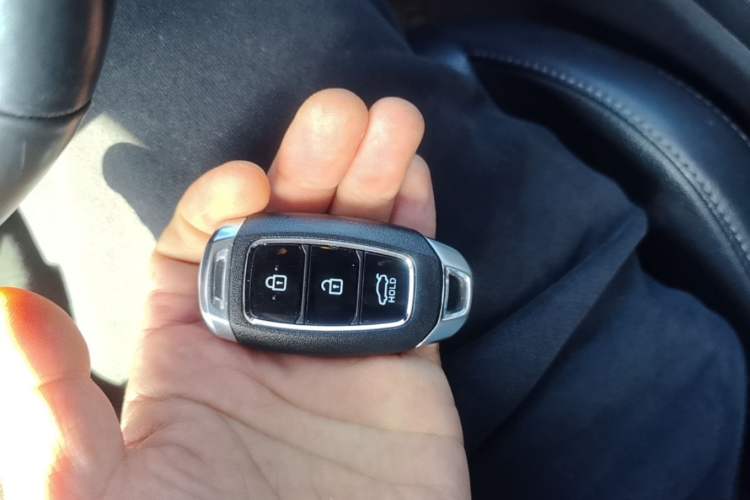 Used Hyundai Elantra 2021 1.5L CVT LUX Prestige Edition Interior 1