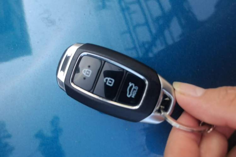 Used Hyundai Elantra 2021 1.5L CVT GLX Elite Edition Interior 1