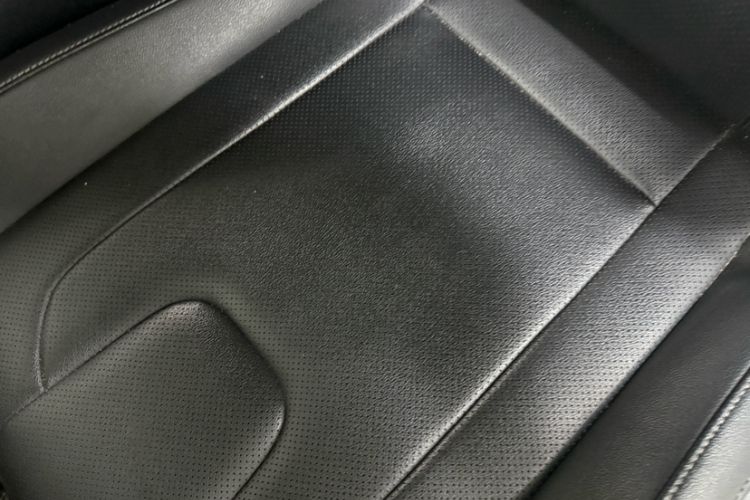 Used Hyundai Elantra 2021 1.5L CVT GLX Elite Edition Interior 2