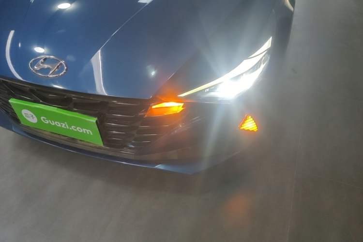 Used Hyundai Elantra 2021 1.5L CVT LUX Prestige Edition Left Front Headlight