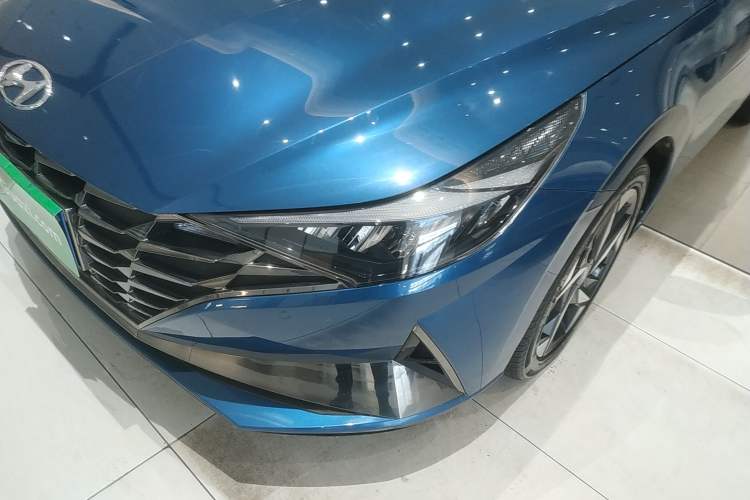 Used Hyundai Elantra 2021 1.5L CVT LUX Prestige Edition Left Front Headlight