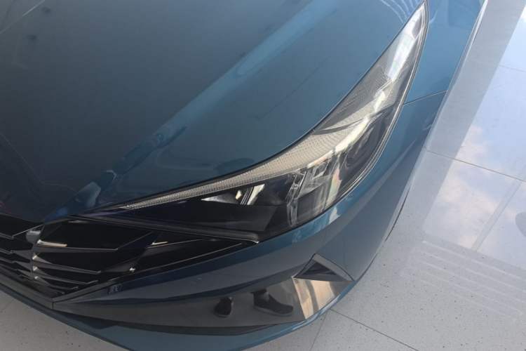 Used Hyundai Elantra 2021 1.5L CVT GLX Elite Edition Left Front Headlight