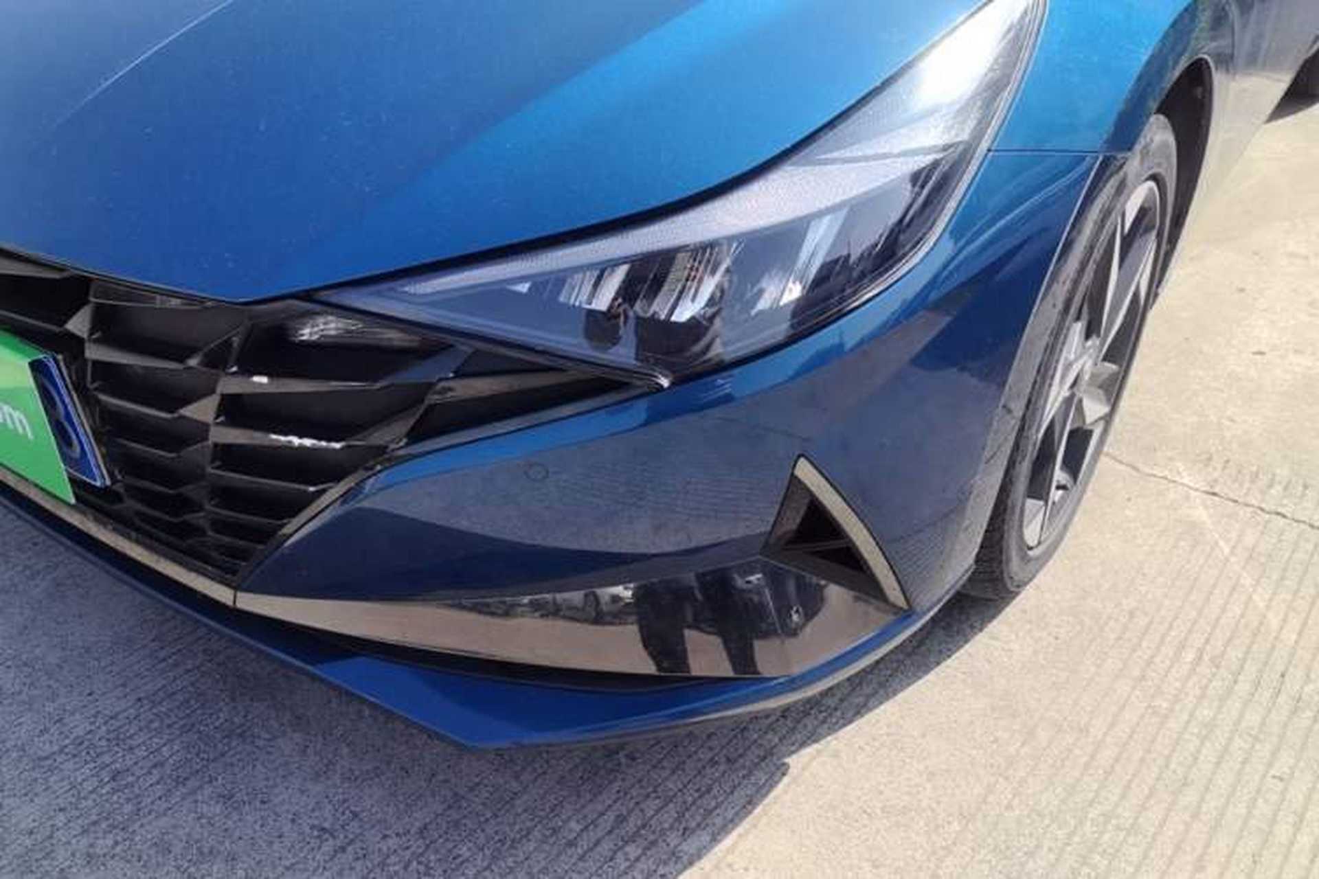 Used Hyundai Elantra 2021 1.5L CVT LUX Prestige Edition Left Front Headlight