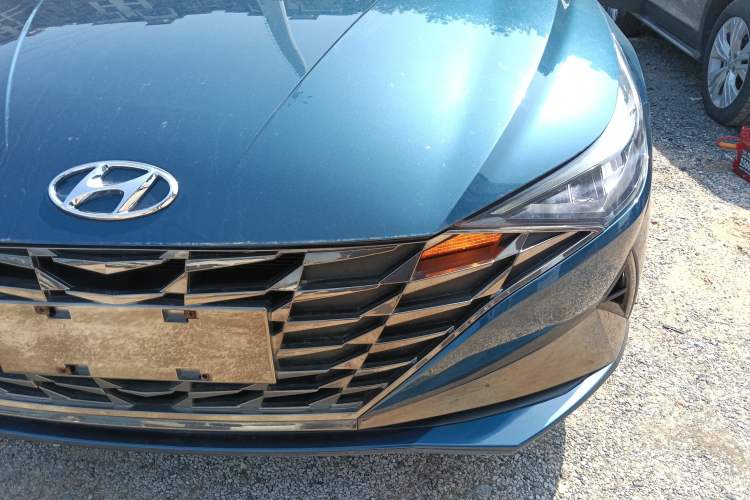 Used Hyundai Elantra 2021 1.5L CVT LUX Prestige Edition Left Front Headlight