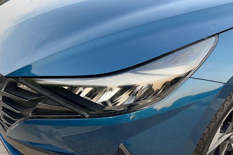 Used Hyundai Elantra 2021 1.5L CVT LUX Prestige Edition Left Front Headlight